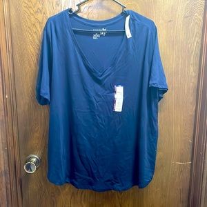 Women’s V neck top